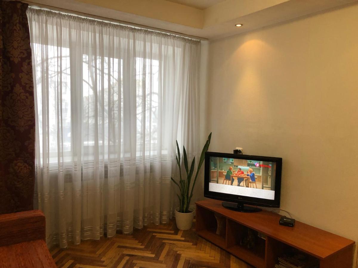 Kyiv Apartment On Peremohy Avenue 16 Daily Rent ภายนอก รูปภาพ